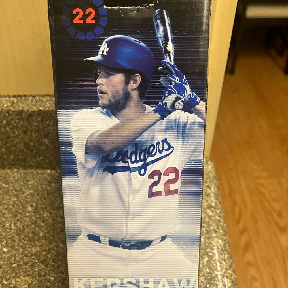 Bobble head - Picture 2 of 14